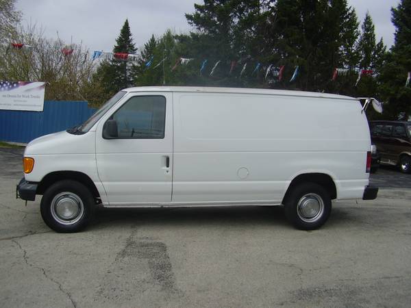 2006 FORD E20 CARGO VAN - - by dealer - vehicle for sale in Green Bay, WI – photo 16