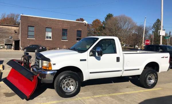 ULTIMATE SNOW PLOW / RUST FREE / 89k LOW MILES // V-10 MOTOR *... for sale in Champaign, IA – photo 9