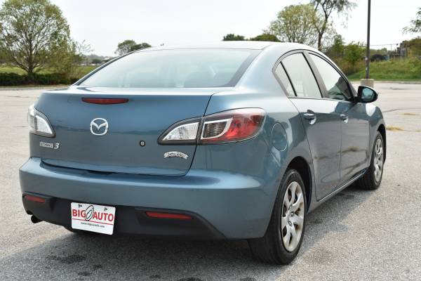 2011 Mazda 3 Mazda3 I-Sport ***CLEAN NEBRASKA TITLE W/82K MILES... for sale in Omaha, IA – photo 10