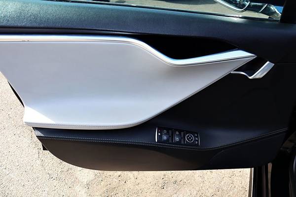 2014 Tesla Model S 60 kWh Battery SKU: 23378 Tesla Model S 60 kWh for sale in San Diego, CA – photo 18