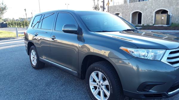 2013 Toyota Highlander - cars & trucks - by owner - vehicle... for sale in Ponte Vedra, FL – photo 3