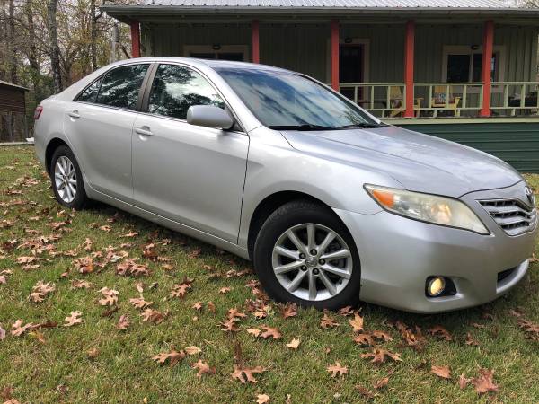 2011 Toyota Camry XLE - cars & trucks - by owner - vehicle... for sale in Ashland, MS – photo 2