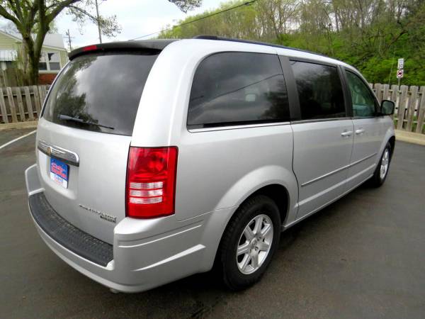 2010 Chrysler Town Country 4dr Wgn Touring - 3 DAY SALE! - cars & for sale in Merriam, MO – photo 9