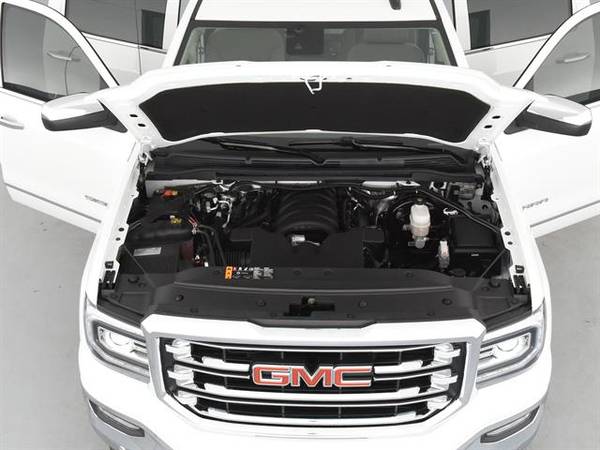 2018 GMC Sierra 1500 Crew Cab SLT Pickup 4D 5 3/4 ft pickup White - for sale in Knoxville, TN – photo 4