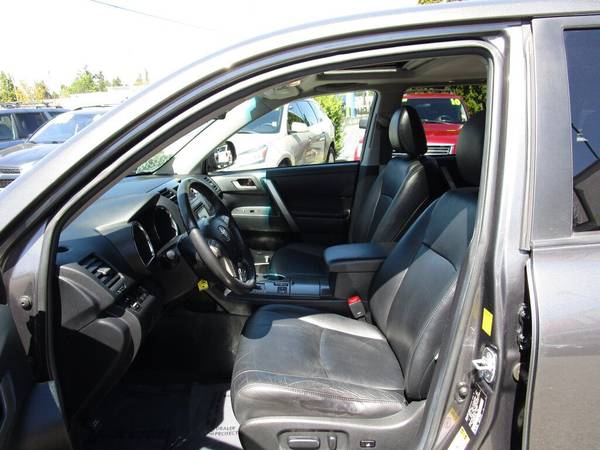 One Owner 2010 Toyota Highlander SE 3rd Row Seating! for sale in Lynnwood, WA – photo 23
