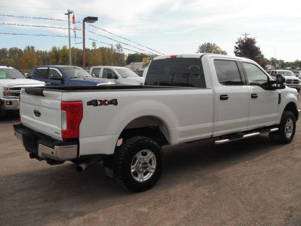 2017 ford f250 f-250 crew cab long box 4x4 gas 6.2 V8 XLT 4wd for sale in Forest Lake, MN – photo 4