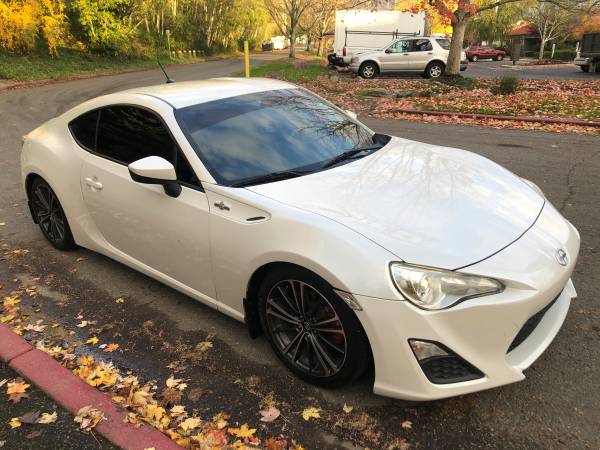 2013 Scion FR-S --6speed, Clean title, Sporty, low miles-- - cars &... for sale in Kirkland, WA – photo 3