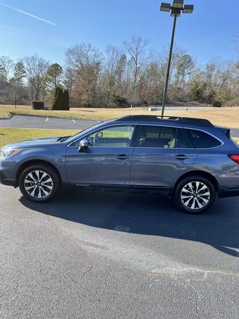 2017 Subaru Outback 2 5i Limited for sale in Collegedale, TN – photo 10