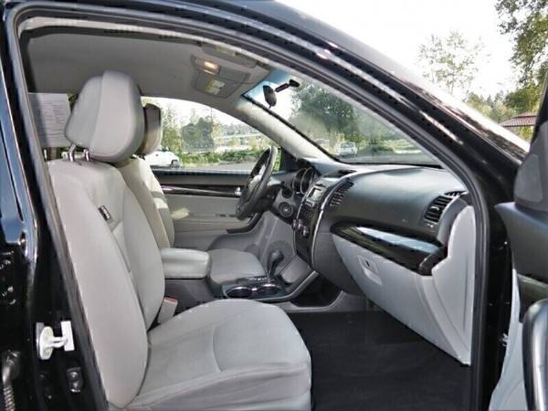 2011 Kia Sorento AWD 4dr V6 LX (COMES WITH 3MON-3K MILES WARRANTY) for sale in Gladstone, OR – photo 13