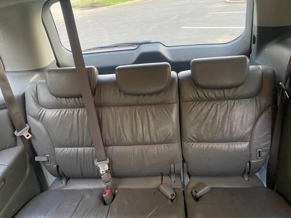 2006 Honda Odyssey sunroof leather - - by dealer for sale in Laurel, District Of Columbia – photo 9