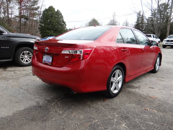 2012 Toyota Camry SE - - by dealer - vehicle for sale in Londonderry, MA – photo 5