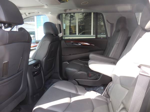 2015 Cadillac Escalade Luxury SUV for sale in Mckinleyville, CA – photo 5