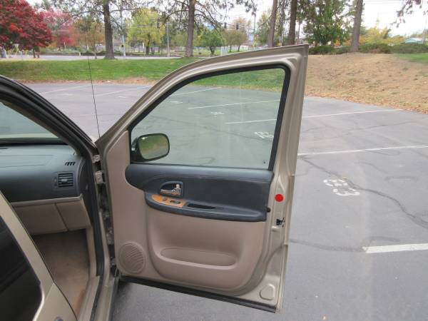 2005 Saturn Mini Van only 102,941 miles Great Car Fax Only One Owner... for sale in Medford, OR – photo 15