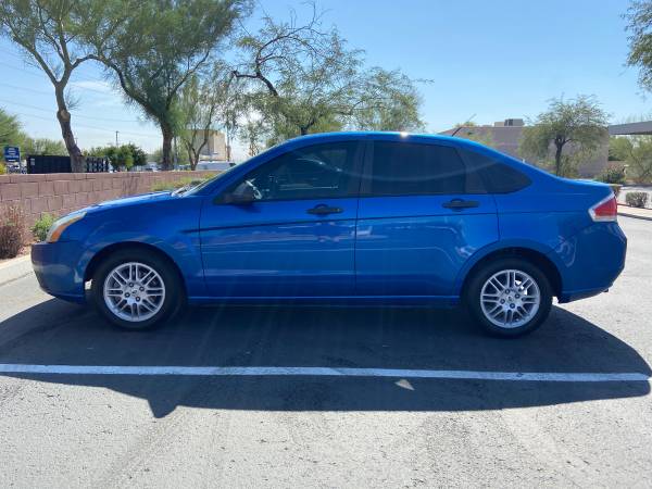 2010 Ford Focus 4 cylinder!! - cars & trucks - by owner - vehicle... for sale in Phoenix, AZ – photo 6