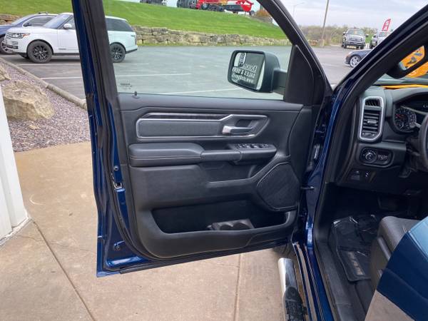 2019 RAM 1500 Big Horn/Lone Star 4x4 Crew Cab 57 Box for sale in Dodgeville, WI – photo 17