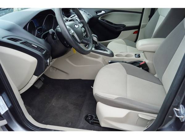 2014 Ford Focus SE - cars & trucks - by dealer - vehicle automotive... for sale in Okmulgee, OK – photo 15
