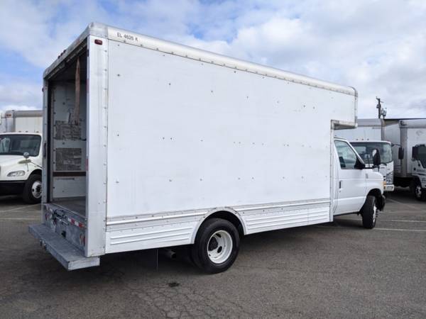 2006 Ford Econoline Commercial Cutaway 14FT Box Truck with Loading for sale in Fountain Valley, CA – photo 4