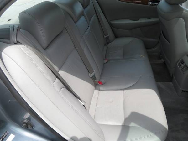 2005 Lexus ES 330 4dr Sdn 150, 000 miles 5, 500 - - by for sale in Waterloo, IA – photo 7