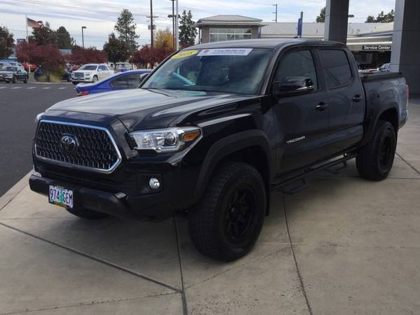 2018 Toyota Tacoma Midnight Black Metallic Buy Now! for sale in Bend, OR – photo 4