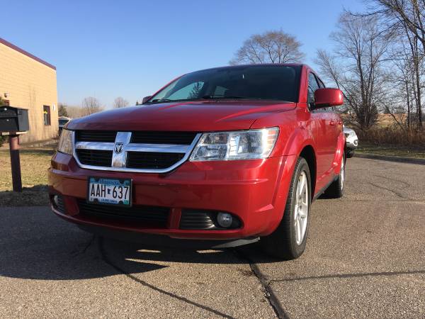 **2009 Dodge Journey V6 AWD - Low Miles - Great Condition ** - cars... for sale in Chaska, MN