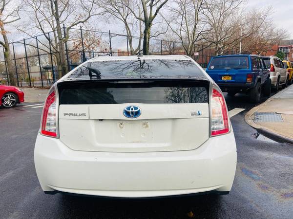 2013 TOYOTA PRIUS ((GAS SAVER)) - cars & trucks - by dealer -... for sale in Corona, NY – photo 6