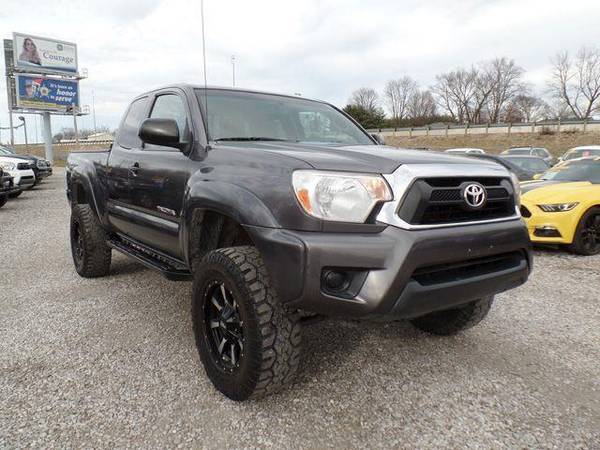2015 Toyota Tacoma SR5 Access Cab 4WD V6 - - by dealer for sale in Carroll, OH – photo 4