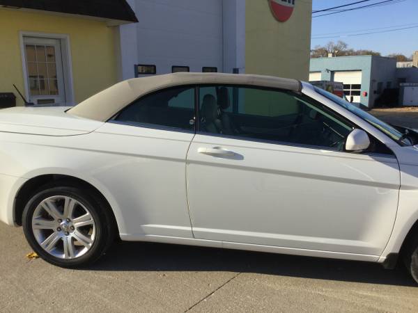 2010 Chrysler Sebring Convertible for sale in Lombard, IL – photo 3