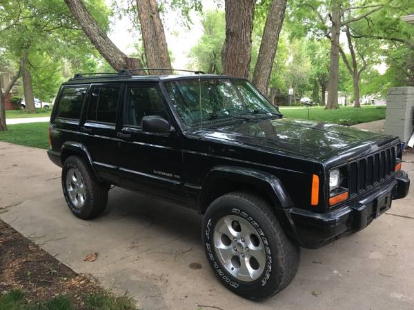 2001 Jeep Cherokee XJ Limited for sale in Overland Park, MO – photo 2
