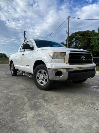 2011 Toyota Tundra double cab - cars & trucks - by owner - vehicle... for sale in Miami, FL – photo 4