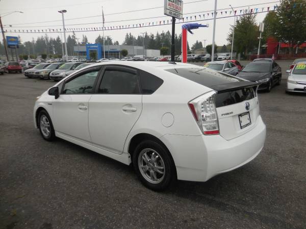 2010 Toyota Prius III 4DR HATCHBACK - cars & trucks - by dealer -... for sale in Everett, WA – photo 4