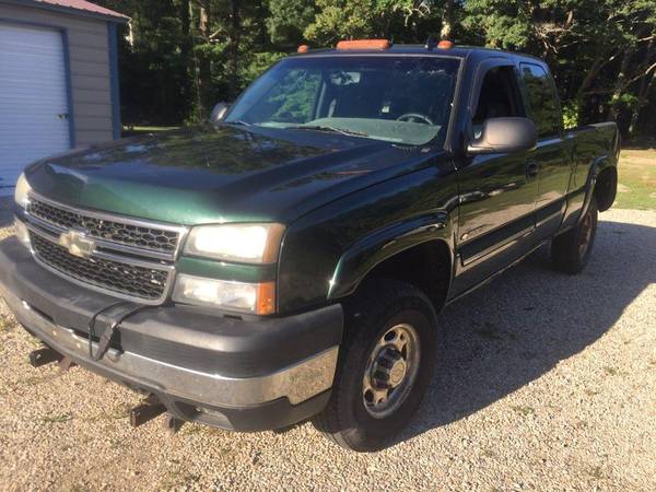 06 Chevy 2500 LT ext cab 4x4 Fisher Minuteman mount runs 100% - cars... for sale in Hanover, MA – photo 2