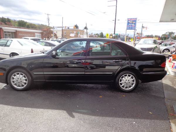 2001 MERCEDES BENZ E-CLASS-CLEAN INSIDE/OUTSIDE-LOADED-CLEAN CARFAX for sale in Allentown, PA – photo 9