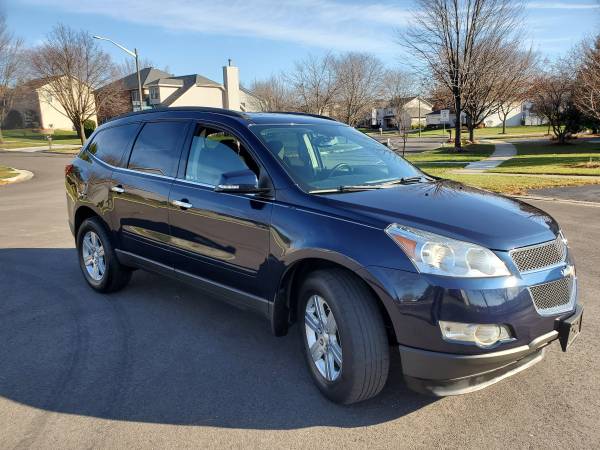 2012 Chevy Traverse LT - One Owner / Nice Condition / 3rd Row... for sale in Carol Stream, IL – photo 6