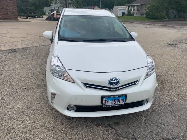 2014 Prius V - cars & trucks - by owner - vehicle automotive sale for sale in Pekin, IL – photo 3