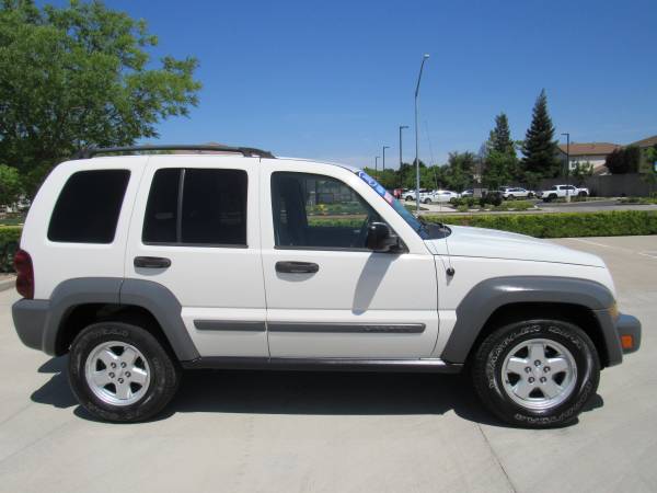 2005 JEEP LIBERTY SPORT SUV 4WD - - by dealer for sale in Other, CA – photo 8