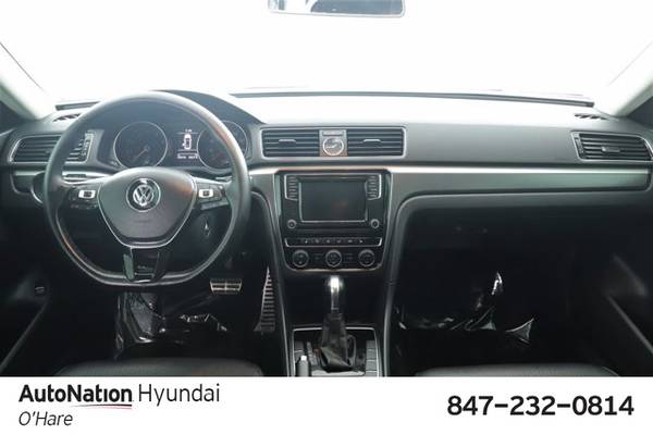 2017 Volkswagen Passat R-Line w/Comfort Pkg SKU:HC066611 Sedan -... for sale in Des Plaines, IL – photo 18