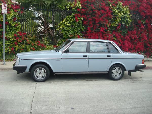 1985 VOLVO 240 ALL ORIGINAL 90K LOW MILE SUPER CLEAN!! - cars &... for sale in Los Angeles, CA – photo 2