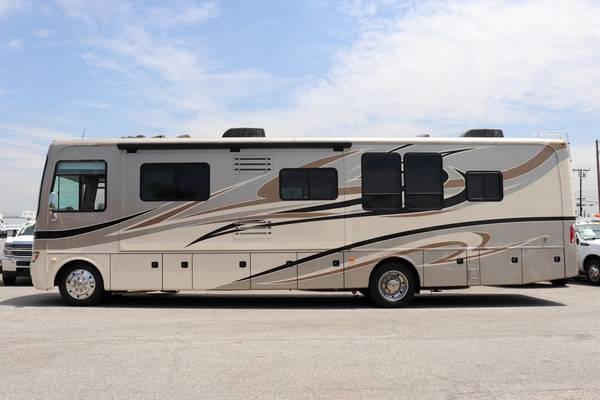 2013 Holiday Rambler Vacationer 36SBT Motor Home RWD RV #32213 -... for sale in Fontana, CA – photo 4