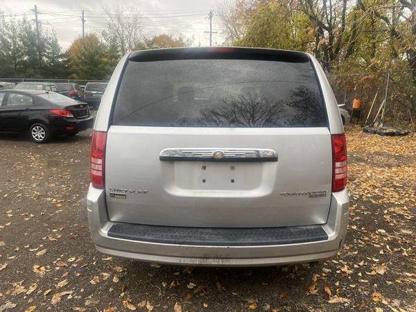 2009 Chrysler Town Country LX Minivan 4D EZ-FINANCING! - cars &... for sale in Garfield, NY – photo 6