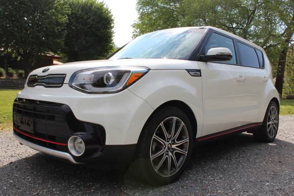2019 Kia Soul Exclaim - Price Just Reduced - - by for sale in Whittier, NC – photo 4