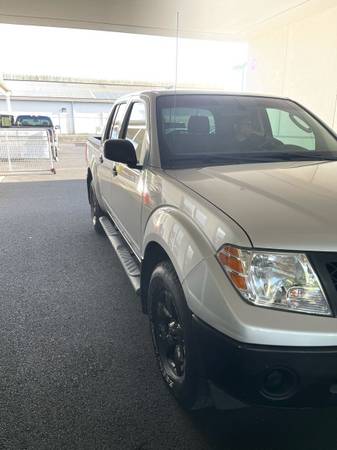 2010 Nissan Frontier 4x4 only 19, 000! - - by for sale in Hilo, HI – photo 2