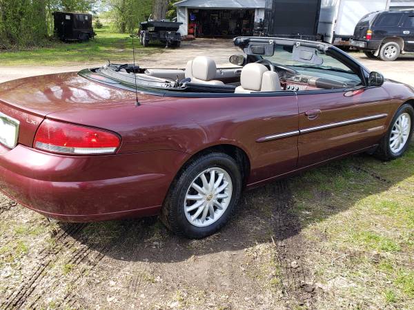 2002 chrysler sebring lxi convertible - - by dealer for sale in Oshkosh, WI – photo 5