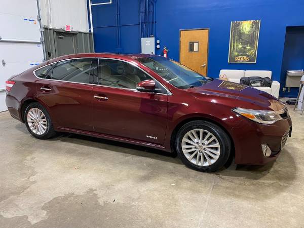 2014 Toyota Avalon XLE Hybrid - - by dealer - vehicle for sale in Grandview, MO – photo 7