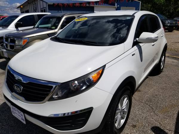 2011 kia sportage - cars & trucks - by dealer - vehicle automotive... for sale in Parkersburg , WV – photo 2