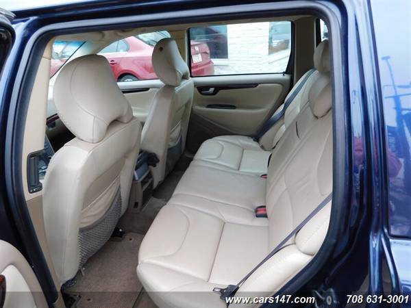 2001 Volvo V70 XC - cars & trucks - by dealer - vehicle automotive... for sale in Midlothian, IL – photo 10