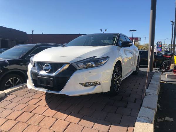 2017 NISSAN MAXIMA PLATINUM!!LOW MILES!CLEAN!! - cars & trucks - by... for sale in Elmhurst, IL – photo 2