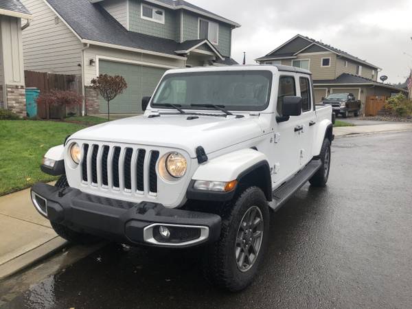 2020 Jeep Gladiator Overland - cars & trucks - by owner - vehicle... for sale in Vancouver, OR – photo 2