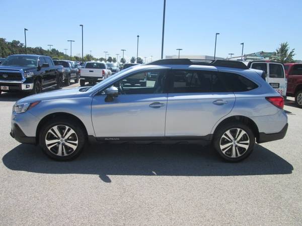 2018 Subaru Outback 2.5i suv Silver for sale in ROGERS, AR – photo 8