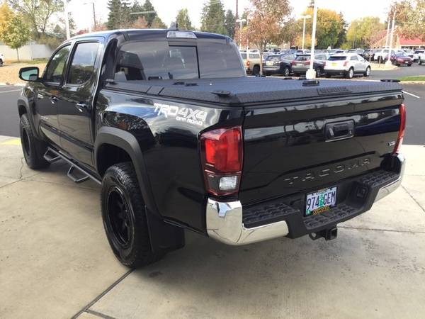 2018 Toyota Tacoma Midnight Black Metallic Buy Now! for sale in Bend, OR – photo 11