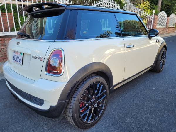 2009 Mini John Cooper Works JCW 211hp 6 Speed Manual White Gas Saver for sale in Los Angeles, CA – photo 14